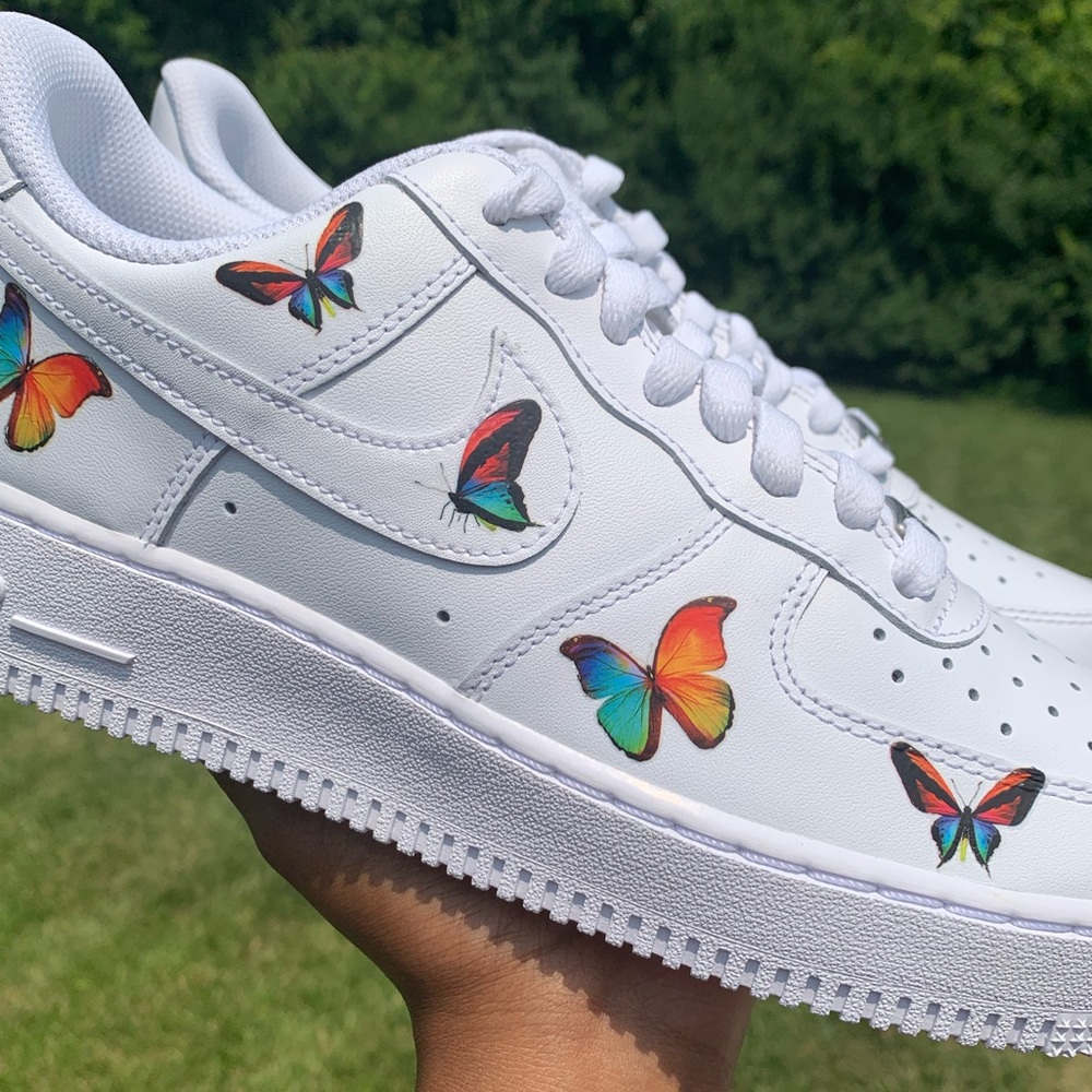 Custom Air Force 1’s - Picture 2 of 6